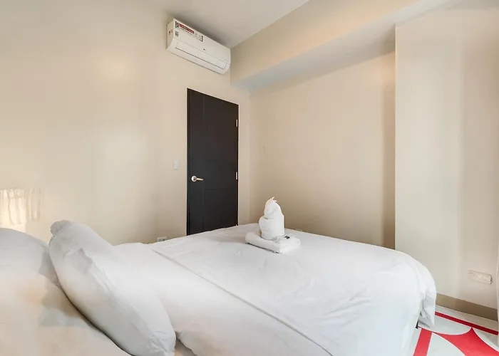 2br Near Naia Airport, Moa, Okada And Of Dreams With Playroom, Pool And Gym * Manila