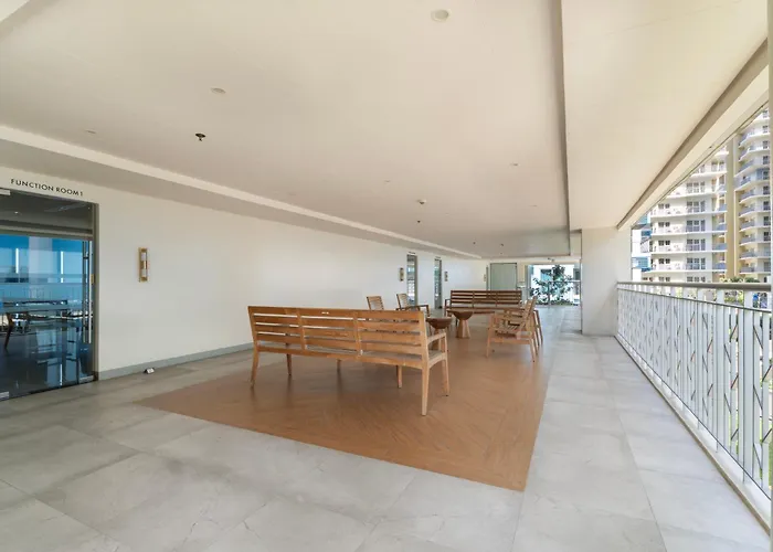 Apartamento 2br Near Naia Airport, Moa, Okada And Of Dreams With Playroom, Pool And Gym Manila